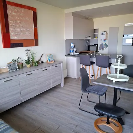 A Cozy With A Sleeping Area And A Fantastic Sea View T43 *